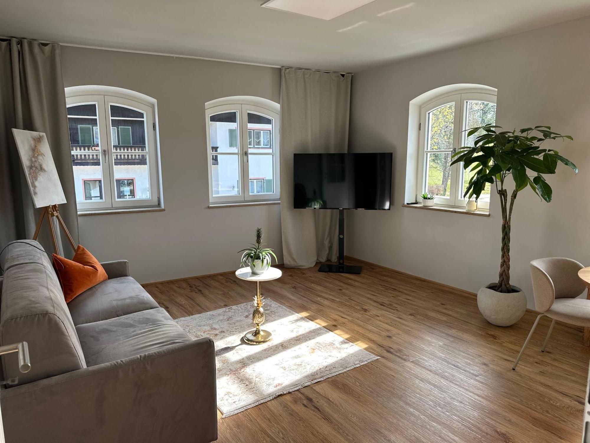 Vaicun Stays - Luxury Apartments - Apartments Mit Blick Auf Den Tegernsee Gmund am Tegernsee Exterior photo